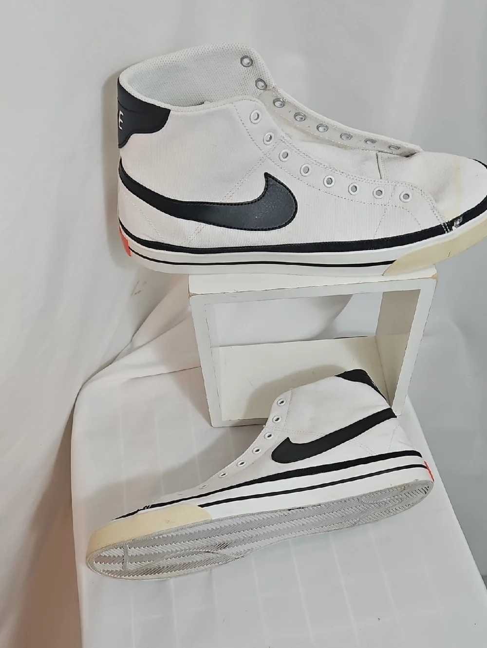 Women’s Nike Court Legacy Mid Canvas Sneakers White Black Size 13 Used Pre-loved - Picture 3 of 17